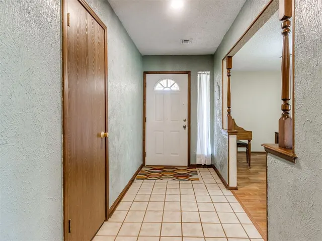 Photo 4 — 7724 Northgate Avenue, Oklahoma City, OK 73162