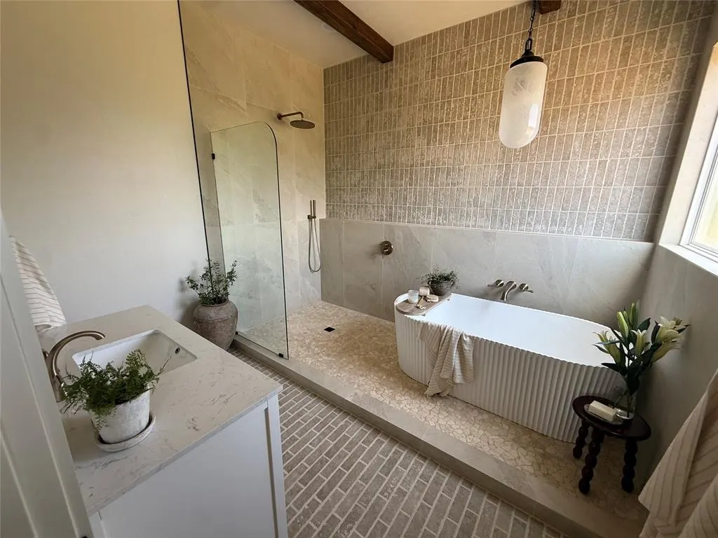 Photo 25 — 100 E 1st Street, Wellston, OK 74881