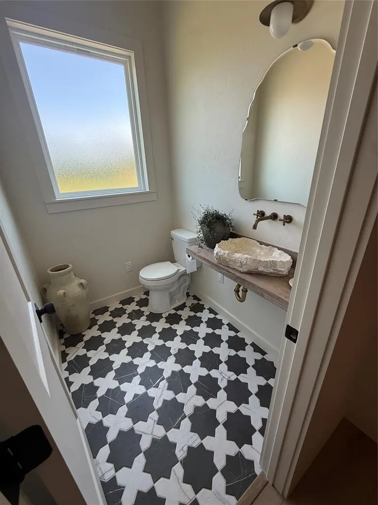 Photo 34 — 100 E 1st Street, Wellston, OK 74881