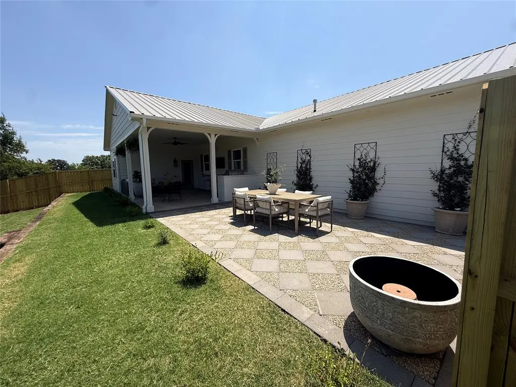 Photo 46 — 100 E 1st Street, Wellston, OK 74881