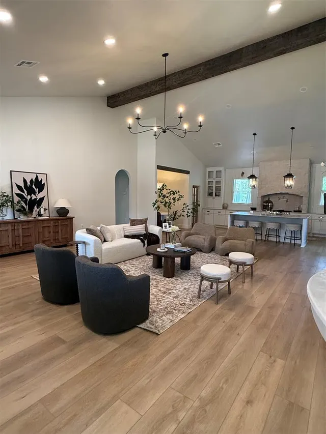 Photo 7 — 100 E 1st Street, Wellston, OK 74881