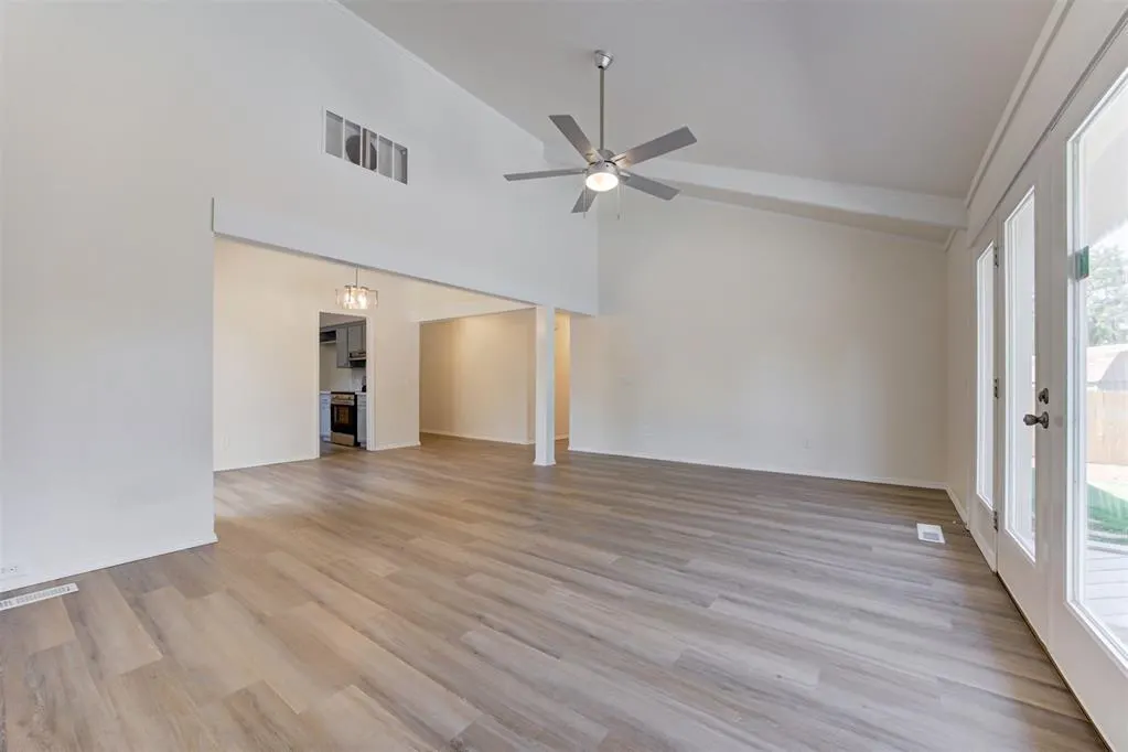 Photo 9 — 8816 Aaron Drive, Oklahoma City, OK 73132