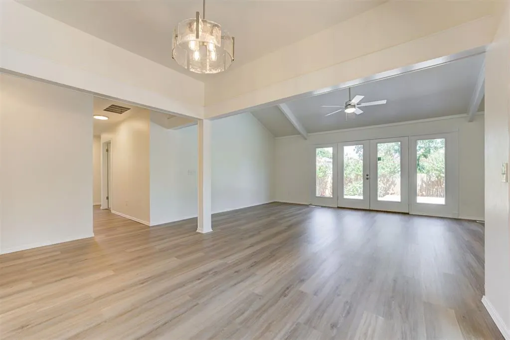 Photo 14 — 8816 Aaron Drive, Oklahoma City, OK 73132