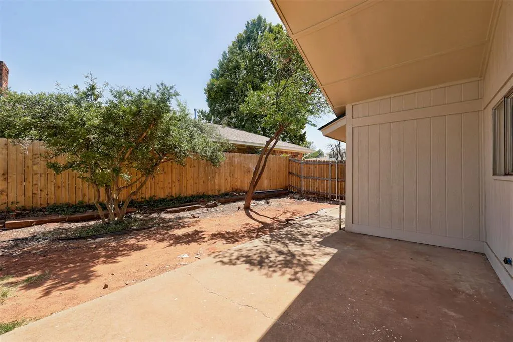 Photo 37 — 8816 Aaron Drive, Oklahoma City, OK 73132