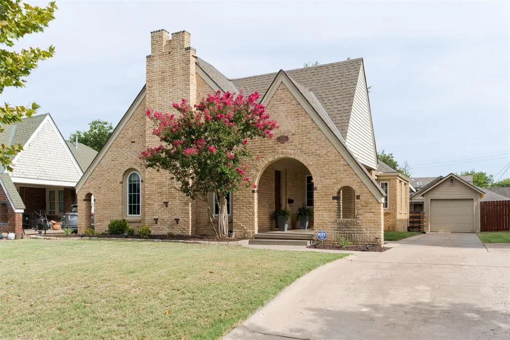 Front exterior — 2321 NW 20th Street, Oklahoma City, OK 73107