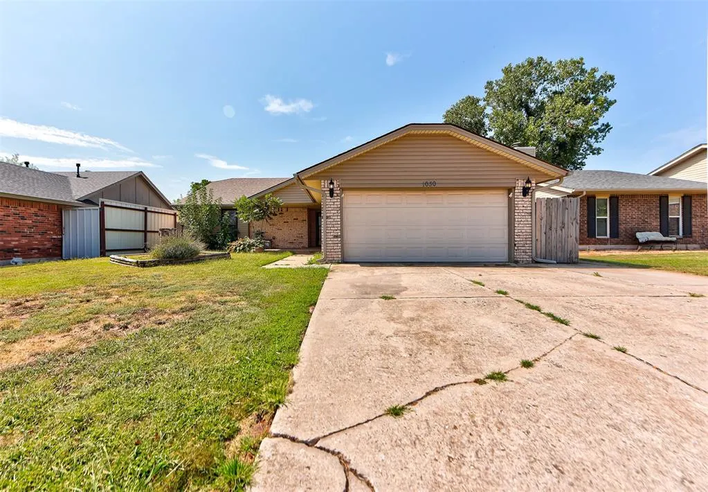 Photo 3 — 1030 Walsh Lane, Yukon, OK 73099