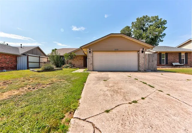 Photo 3 — 1030 Walsh Lane, Yukon, OK 73099