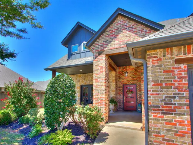 Photo 4 — 16313 Brookefield Drive, Edmond, OK 73013
