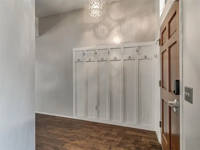 Photo 4 — 12300 SW 10th Street, Yukon, OK 73099