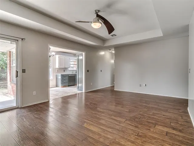Photo 7 — 12300 SW 10th Street, Yukon, OK 73099