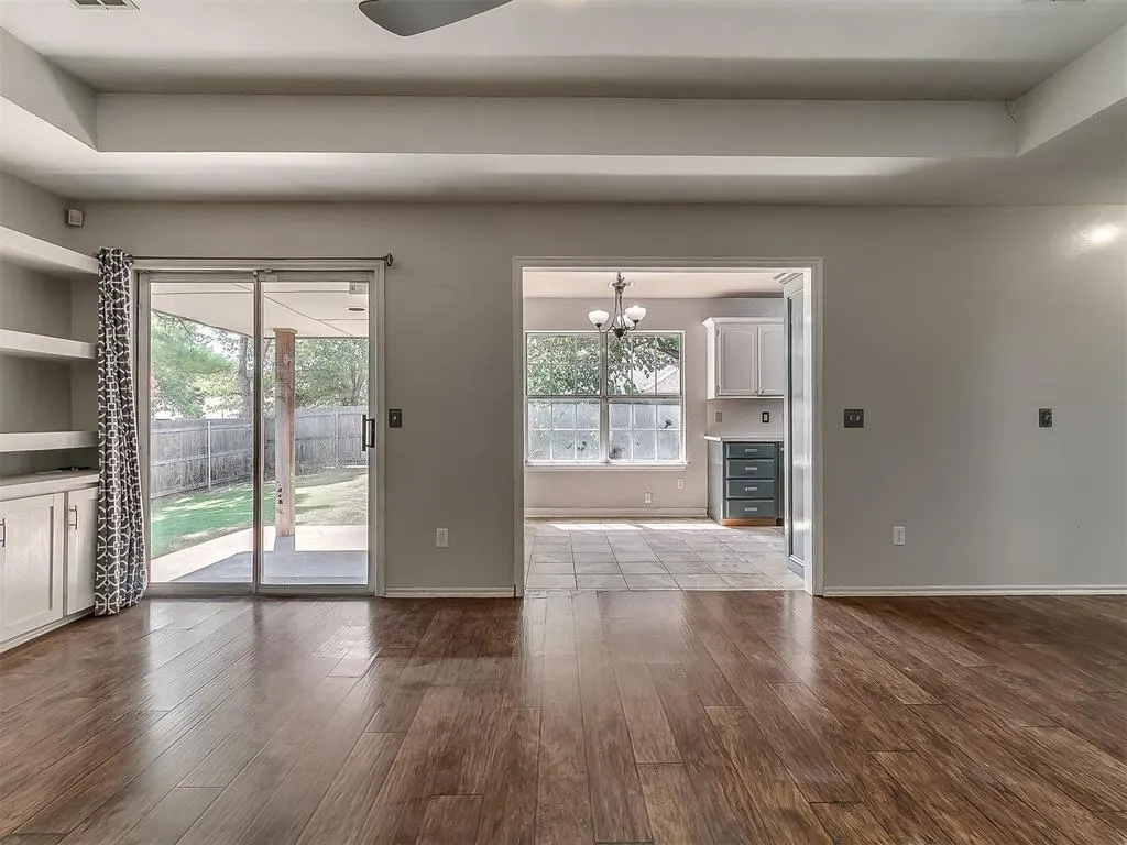 Photo 8 — 12300 SW 10th Street, Yukon, OK 73099