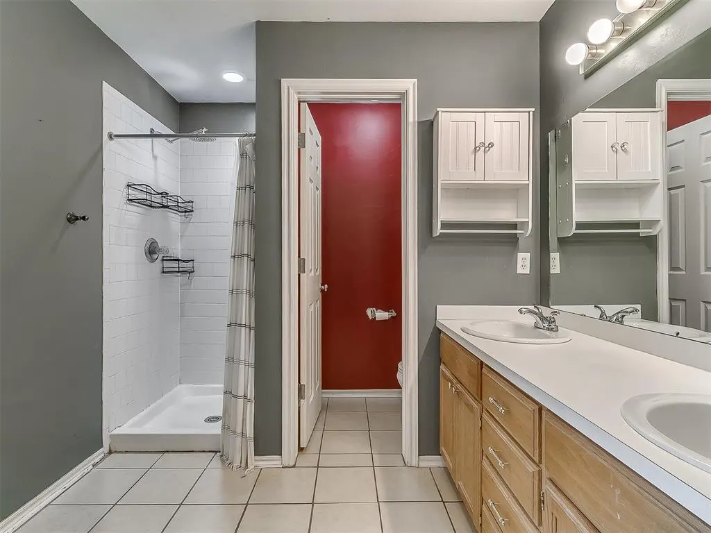 Photo 15 — 12300 SW 10th Street, Yukon, OK 73099