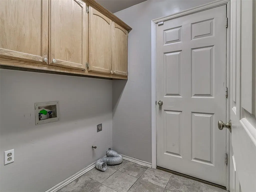 Photo 24 — 12300 SW 10th Street, Yukon, OK 73099