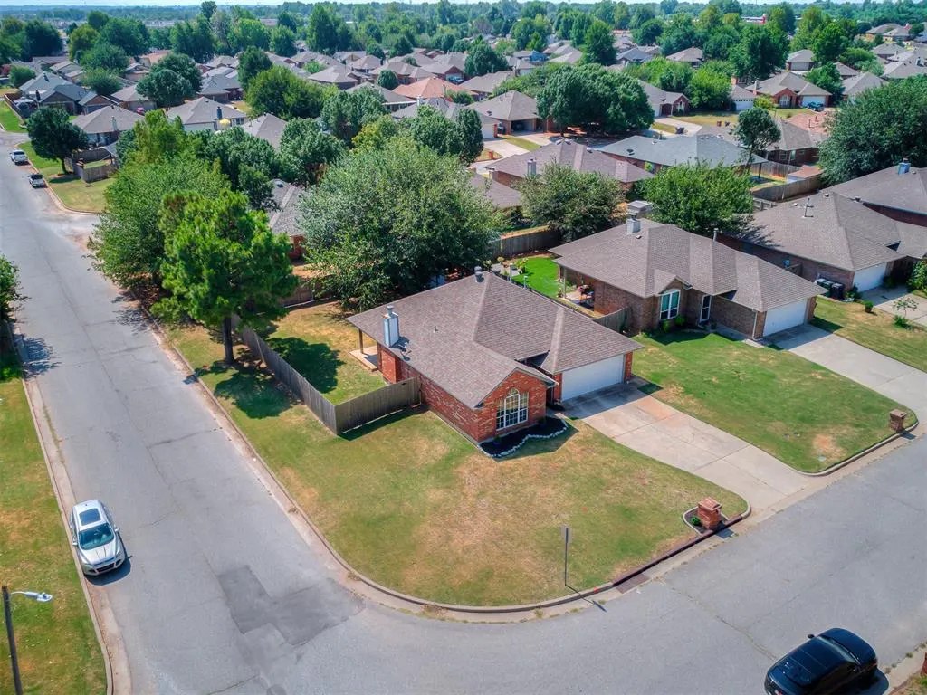 Photo 32 — 12300 SW 10th Street, Yukon, OK 73099