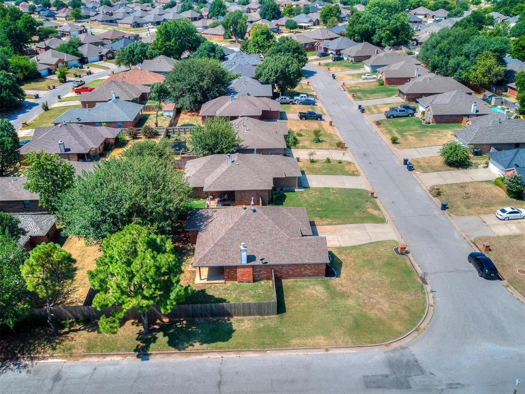 Photo 33 — 12300 SW 10th Street, Yukon, OK 73099