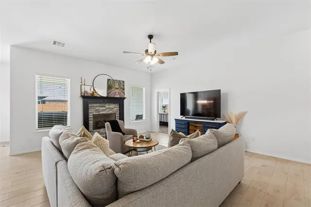 Photo 8 — 4412 Wind Haven Drive, Oklahoma City, OK 73179