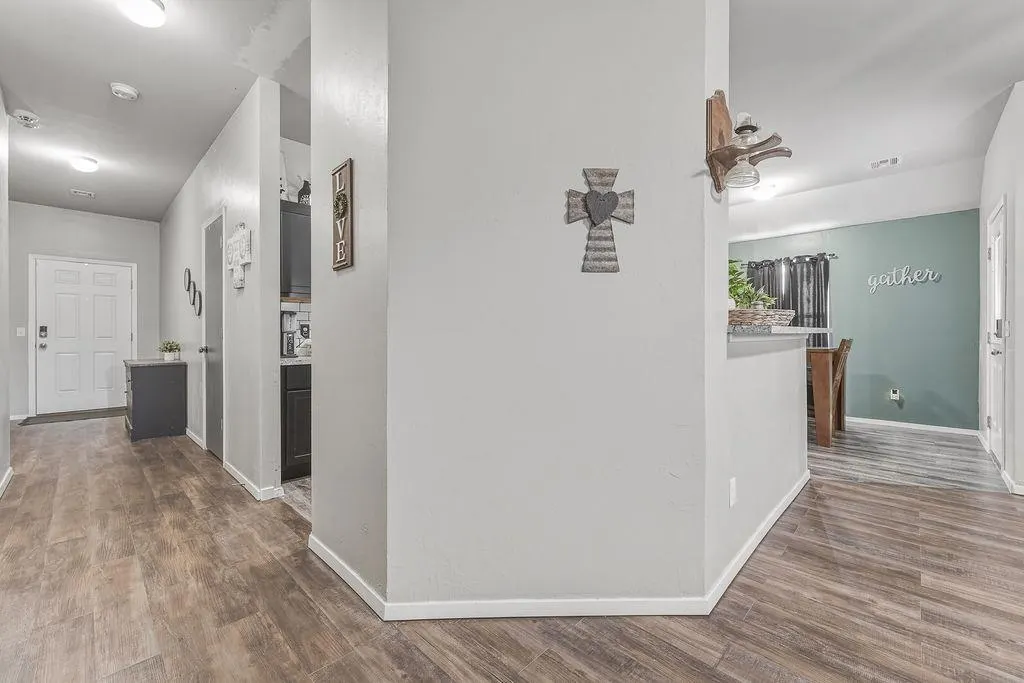 Photo 4 — 1849 Land Run Drive, El Reno, OK 73036