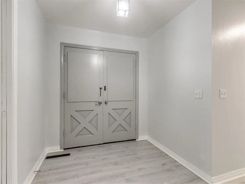 Photo 5 — 1517 N Fordson Drive, Oklahoma City, OK 73127