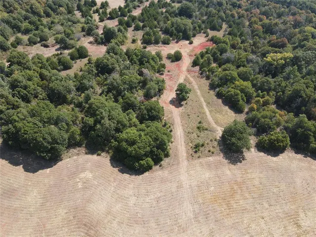 Photo 8 — 8650 Dobbs Road, Luther, OK 73054