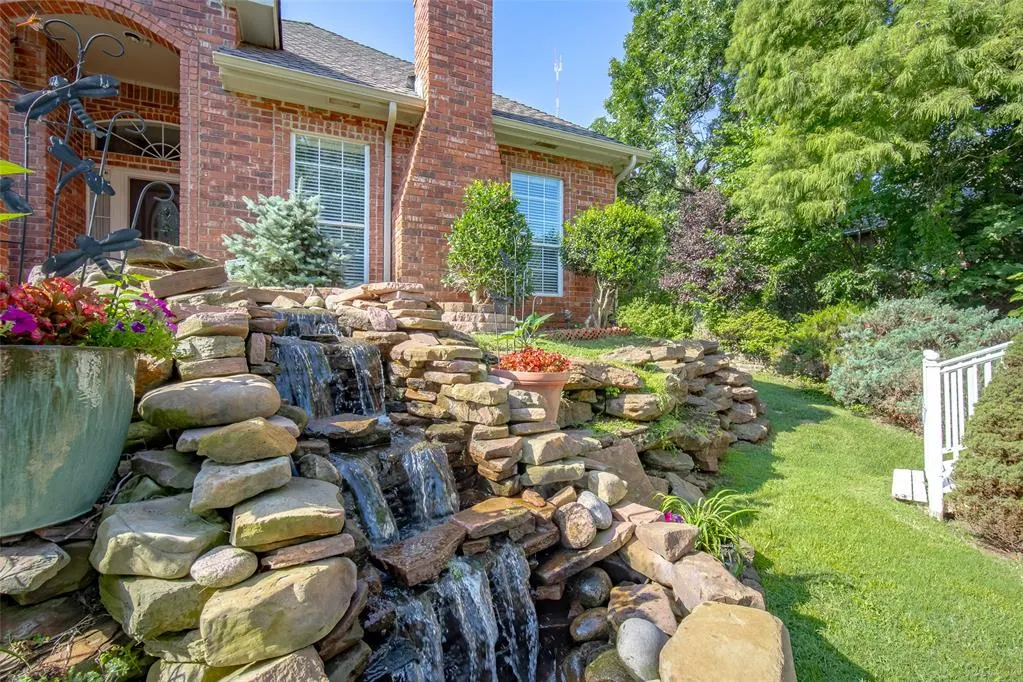Photo 4 — 1512 Two Bridge Drive, Oklahoma City, OK 73131
