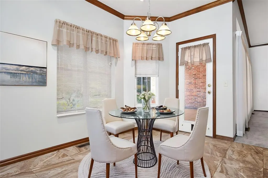 Photo 12 — 1512 Two Bridge Drive, Oklahoma City, OK 73131