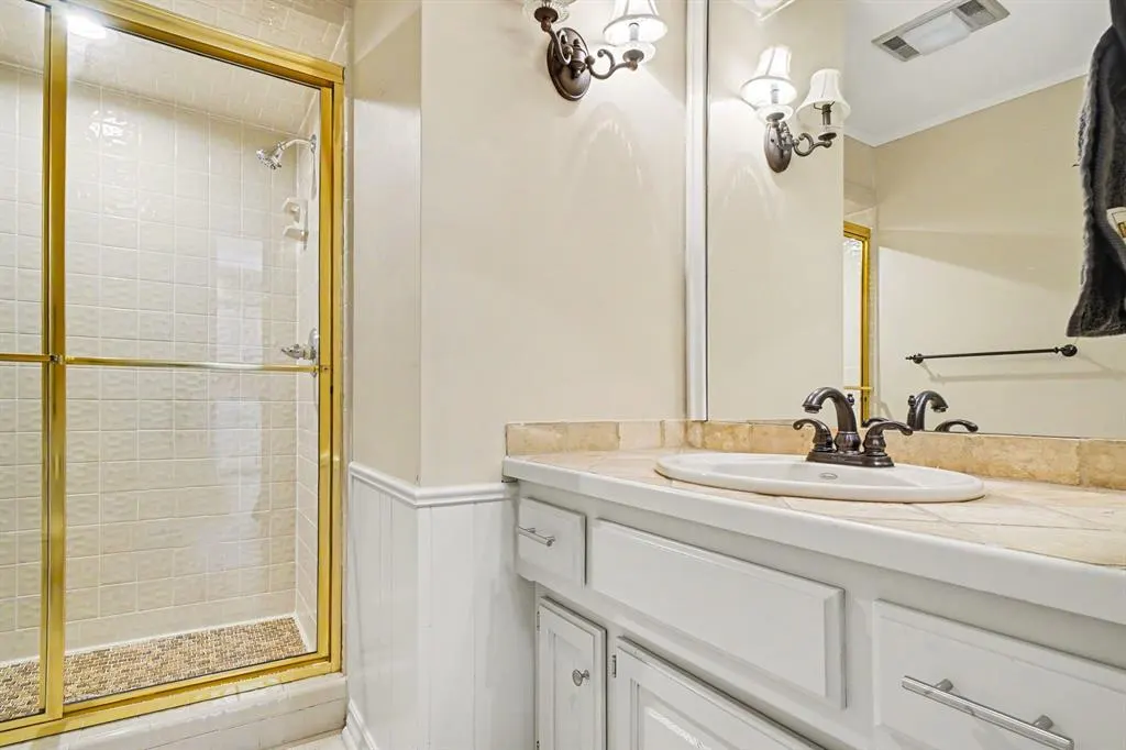 Photo 19 — 3133 Birch Bark Lane, Oklahoma City, OK 73120