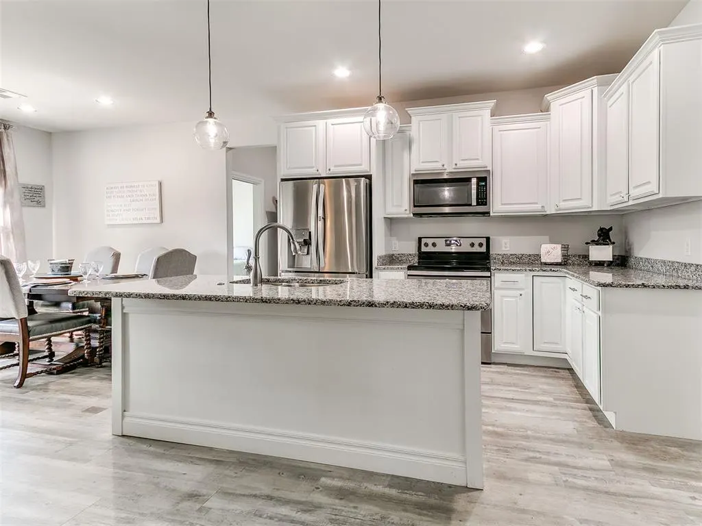 Photo 7 — 10740 Marion Dr, Edmond, OK 73034