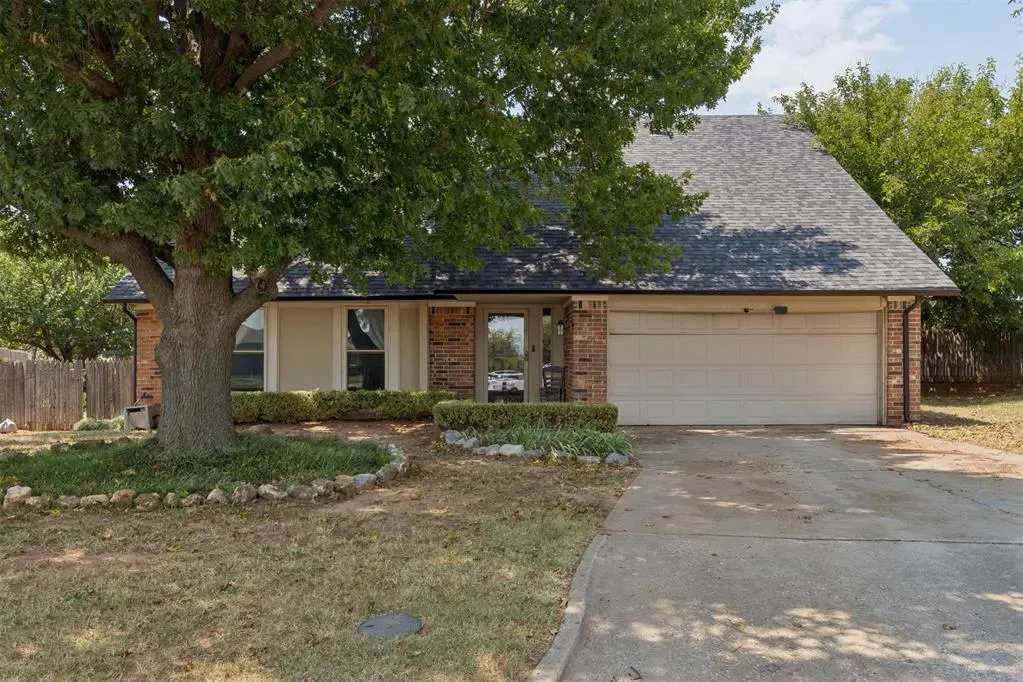 Photo 4 — 2636 SW 98th Street, Oklahoma City, OK 73159