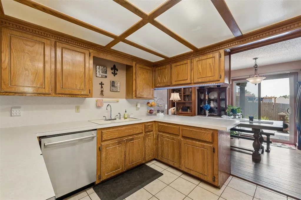 Photo 9 — 2636 SW 98th Street, Oklahoma City, OK 73159