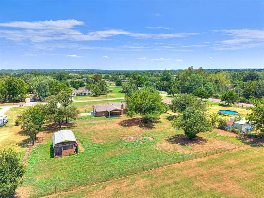 Photo 44 — 5704 Earl Drive, Shawnee, OK 74804