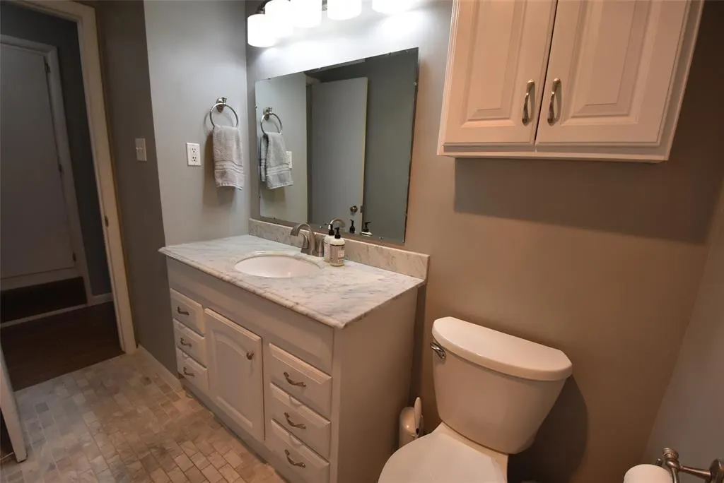 Photo 35 — 924 Cherokee Street, Seminole, OK 74868