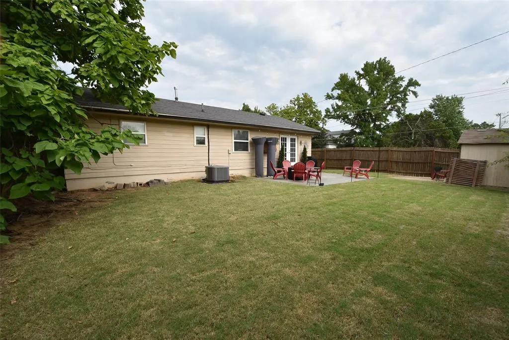 Photo 43 — 924 Cherokee Street, Seminole, OK 74868