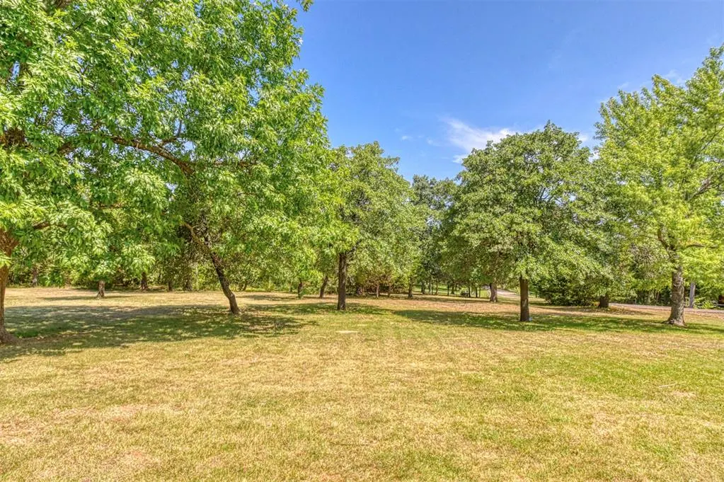 Photo 7 — 10431 Schwartz Drive, Oklahoma City, OK 73165