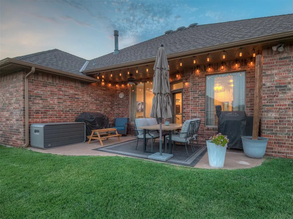 Photo 2 — 2416 NW 153rd Street, Edmond, OK 73013