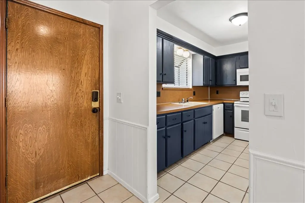 Photo 15 — 9323 S Hudson Avenue, Oklahoma City, OK 73139