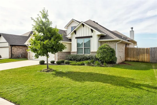 Photo 3 — 1714 Logans Way, Norman, OK 73072