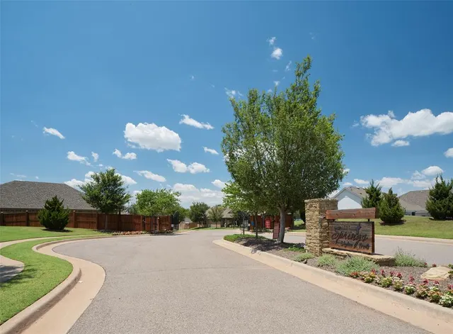 Photo 5 — 12724 NW 2nd Street, Yukon, OK 73099