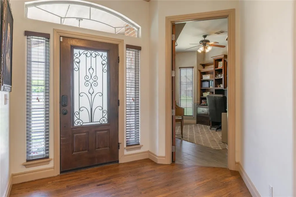 Photo 3 — 4108 Hidden Lake Circle, Moore, OK 73160