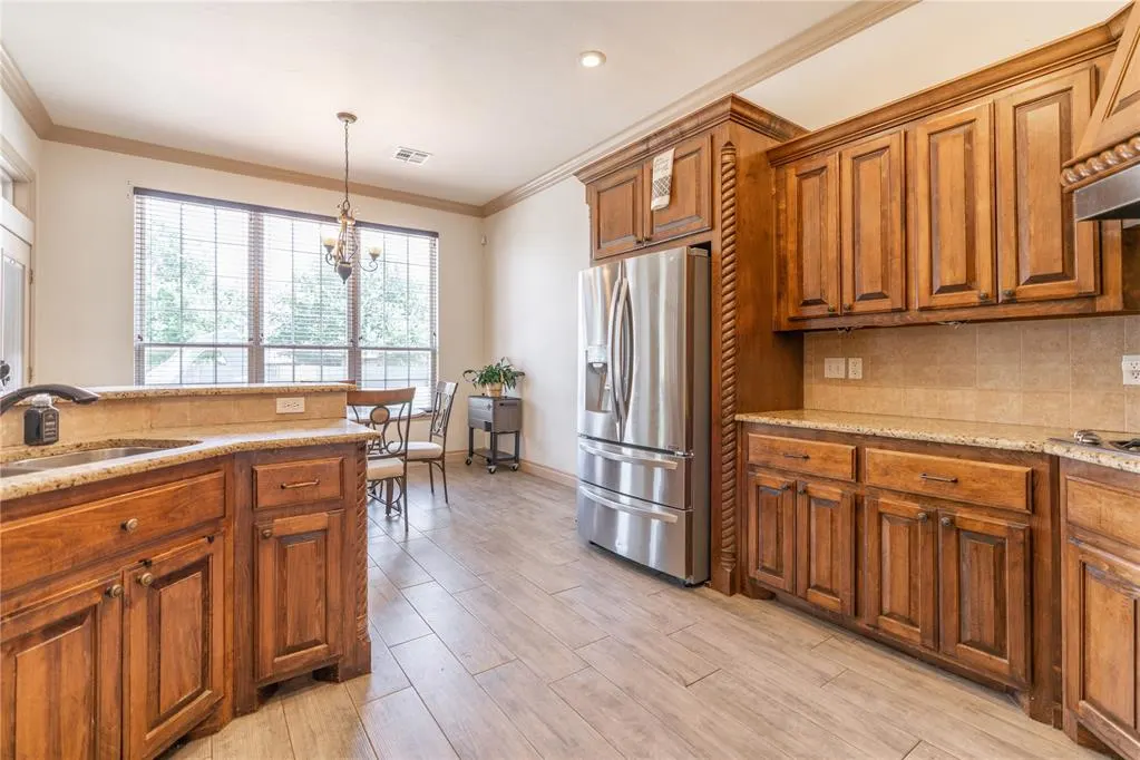 Photo 8 — 4108 Hidden Lake Circle, Moore, OK 73160