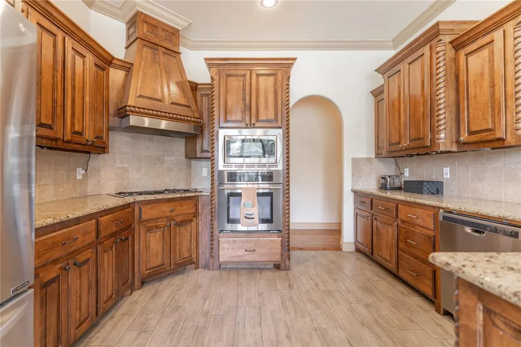 Photo 9 — 4108 Hidden Lake Circle, Moore, OK 73160