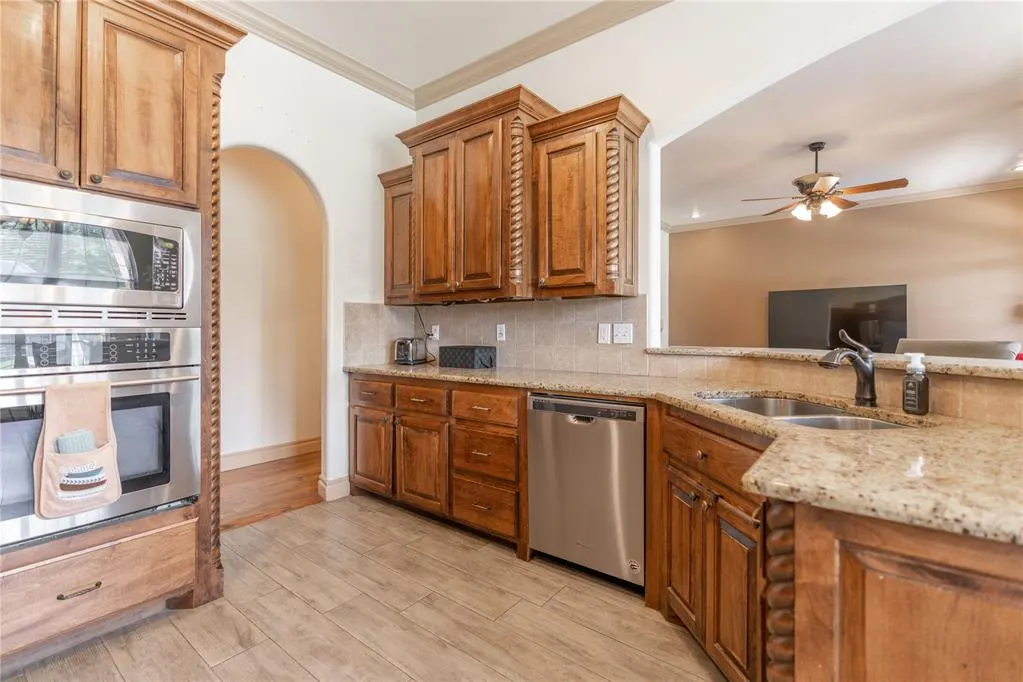 Photo 11 — 4108 Hidden Lake Circle, Moore, OK 73160