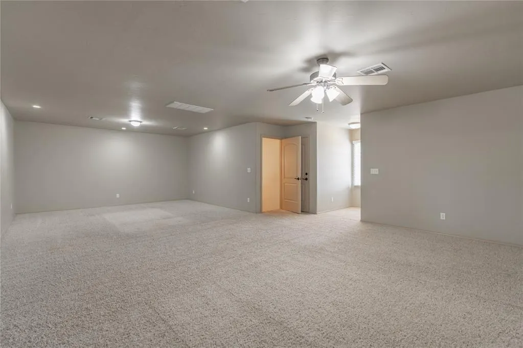 Photo 33 — 4108 Hidden Lake Circle, Moore, OK 73160