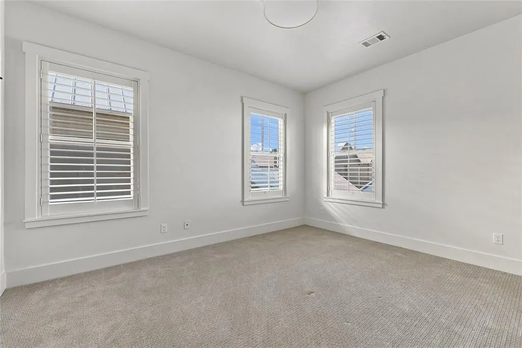 Photo 18 — 1729 Runway Boulevard, Oklahoma City, OK 73108