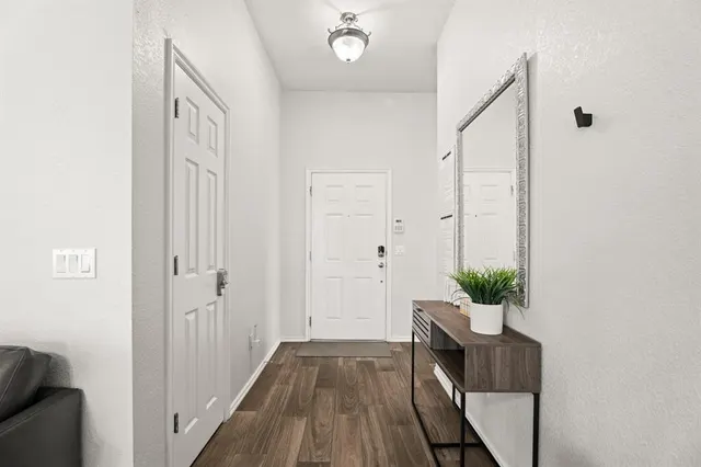 Photo 2 — 417 SW 39th Street, Moore, OK 73160