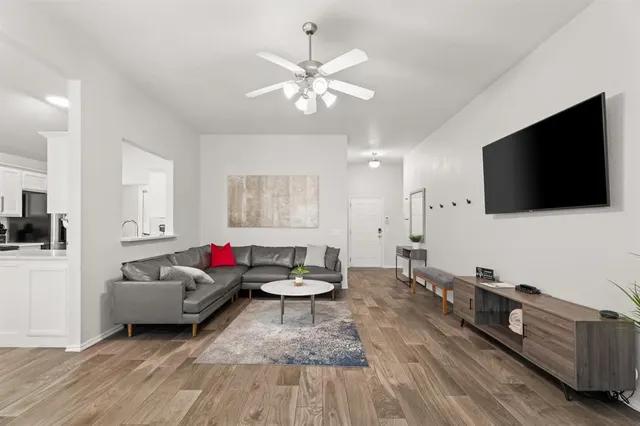 Photo 7 — 417 SW 39th Street, Moore, OK 73160