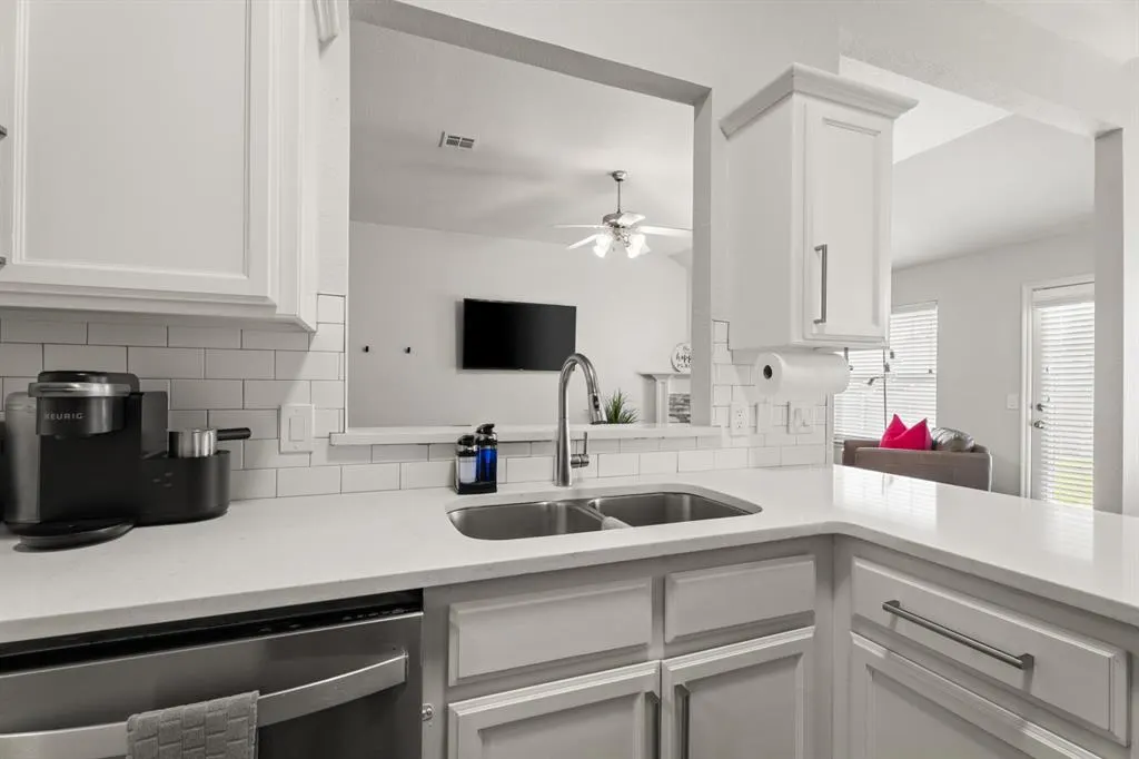 Photo 15 — 417 SW 39th Street, Moore, OK 73160