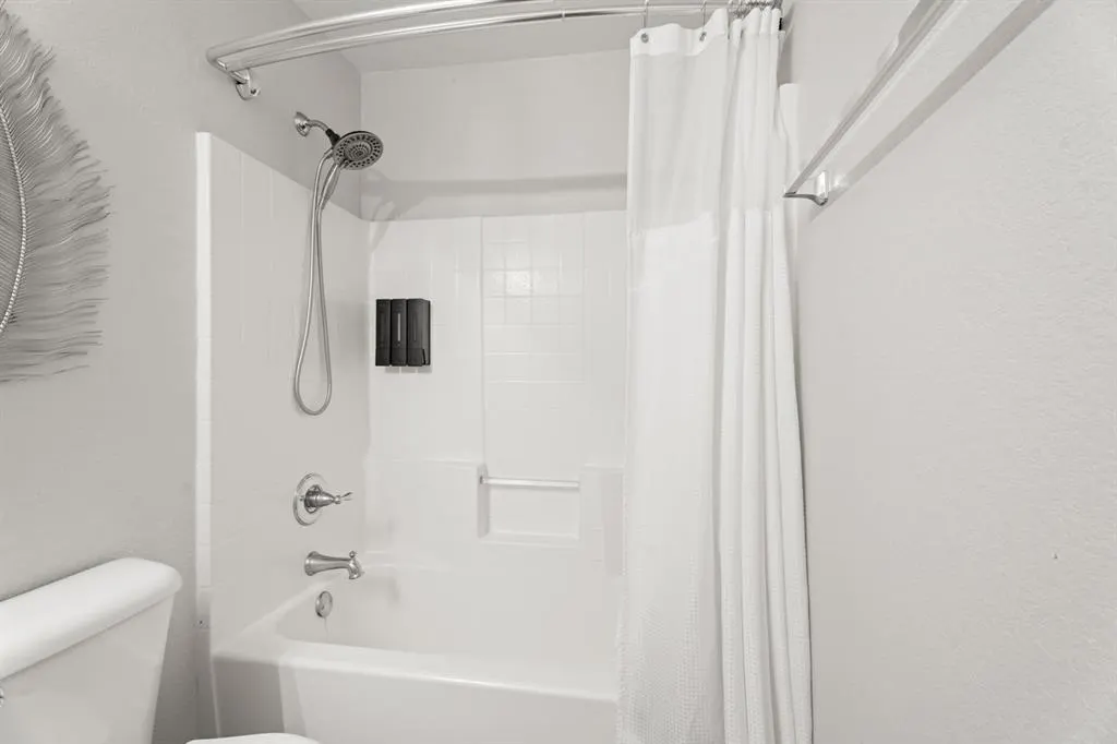 Photo 28 — 417 SW 39th Street, Moore, OK 73160
