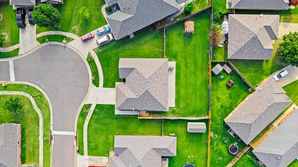 Photo 33 — 417 SW 39th Street, Moore, OK 73160