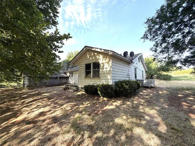 Photo 2 — 531 County Road 1390 Road, Chickasha, OK 73018