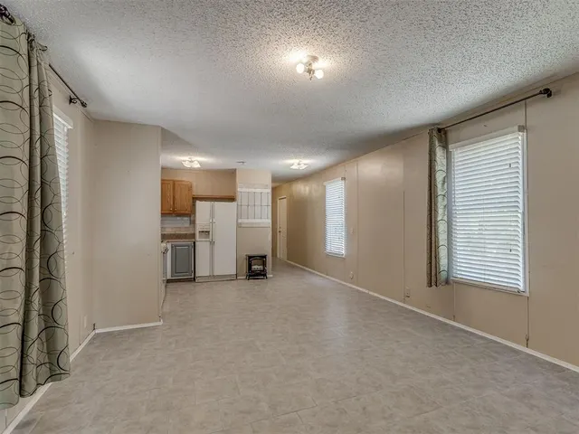 Photo 4 — 3026 Stephan Road, Norman, OK 73026